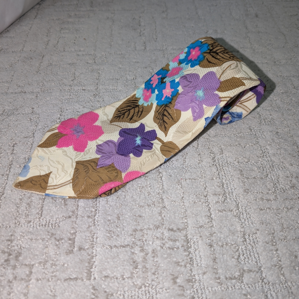 Vintage 70's Floral Patterned Tie